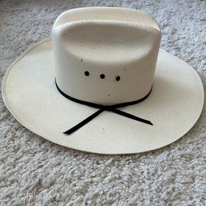 Nice gently used cowgirl hat.